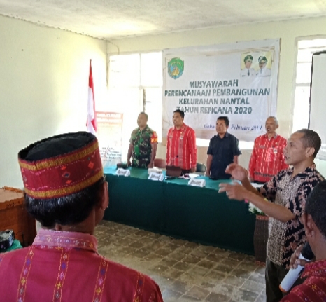 Wakili Kapolsek, Kanit IK Polsek Kuwus Hadiri Musrenbag Kelurahan Nantal