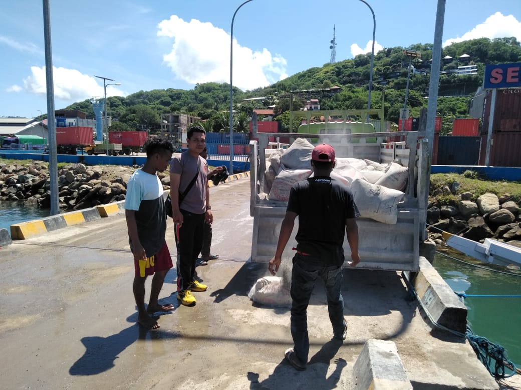 Bakal Bangun Pos Bhabinkamtibmas di Pulau Papagarang, Kapolres Mabar Sematkan Perpustakaan Mini Didalamnya