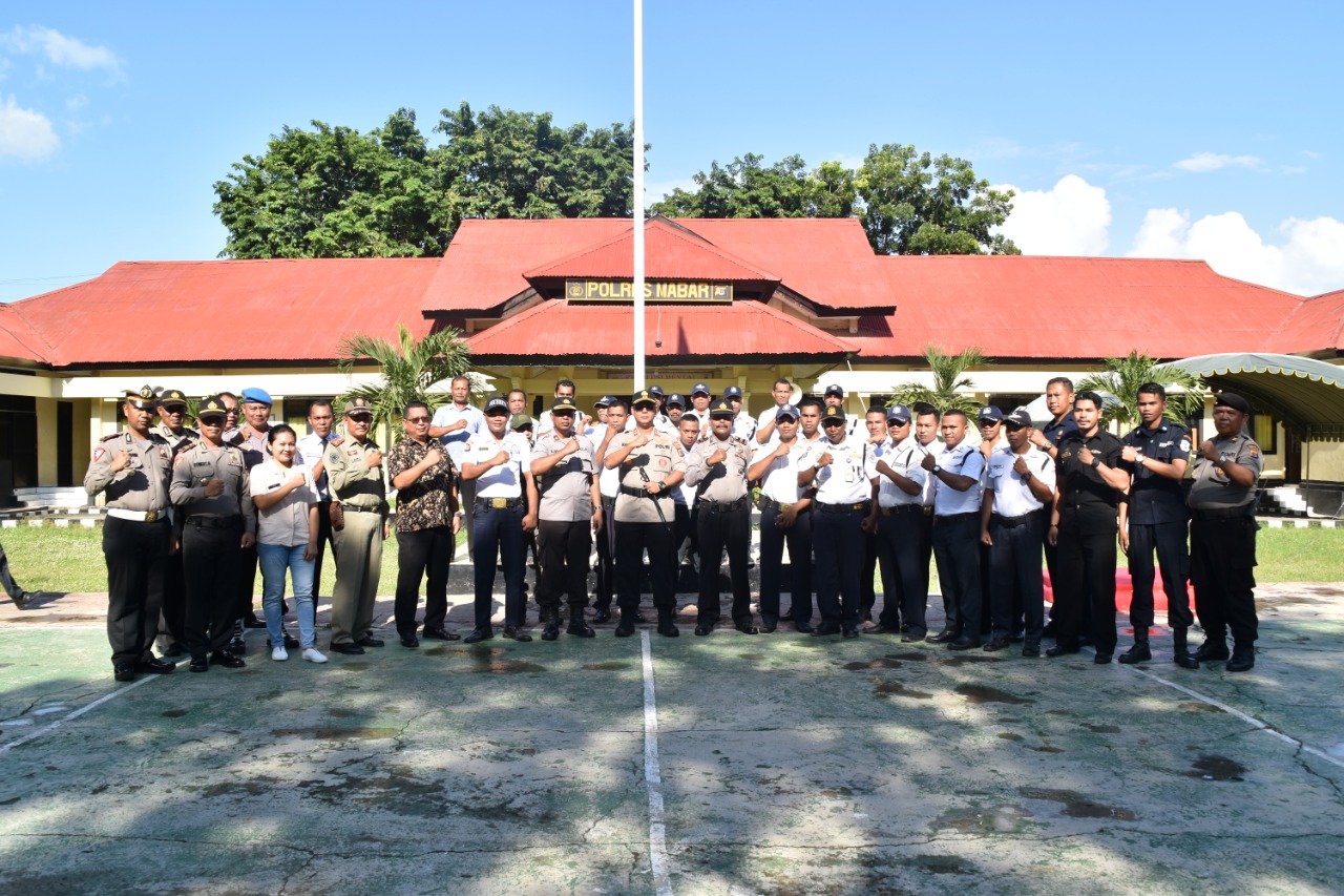 Polres Manggarai Barat Gelar Upacara HUT Satpam ke-39