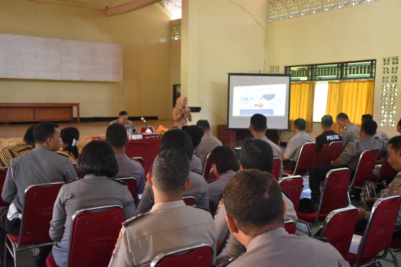 Personil Polres Manggarai Barat ikut sosialisasi BPJS Kesehatan