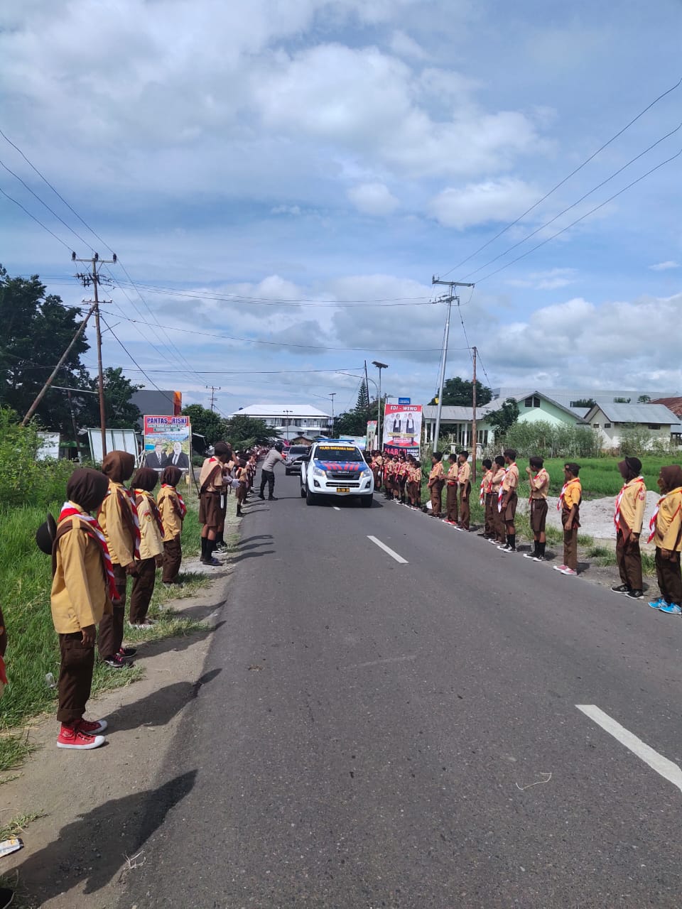 Polres Mabar dan Instansi Terkait Sukses Amankan Acara Perarakan Uskup Ruteng