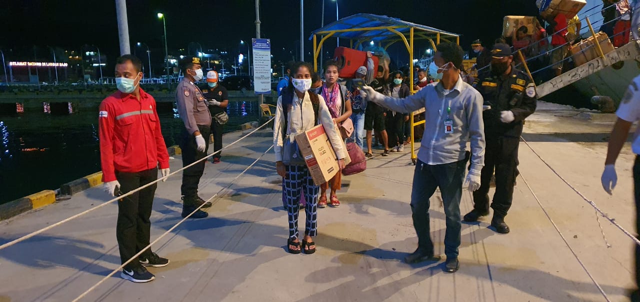 Tim Gabungan Covid-19 Mabar Komit Periksa Penumpang Kapal Laut