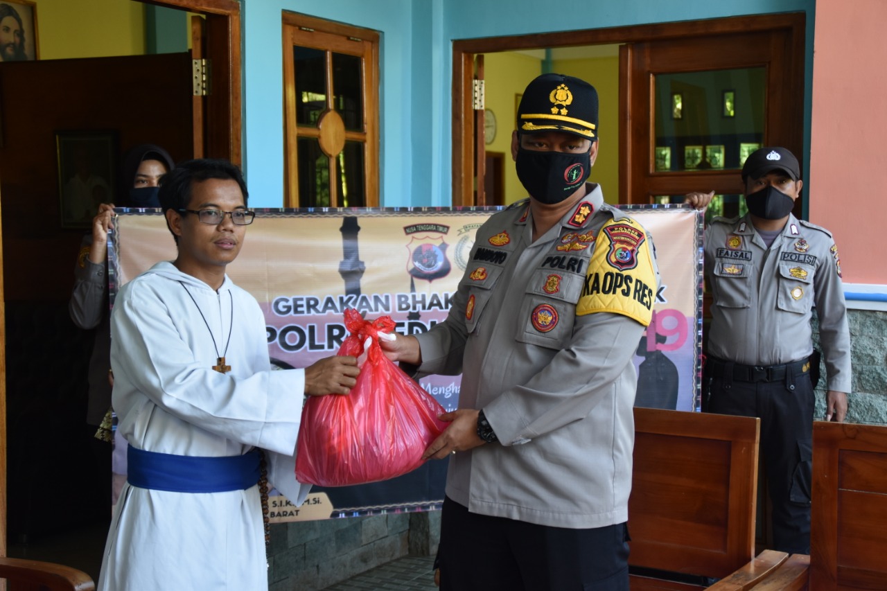 Cegah penyebaran Covid-19 Jelang Ramadhan Polres Mabar Gelar Bhakti Sosial